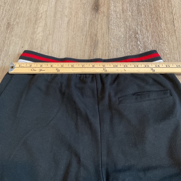 Blu Rock New York - Drawstring Elastic Waist Shorts - Black - Men’s Size Medium - Picture 6 of 8